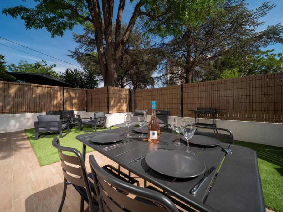 Apartment Le Bougainvillier-jacuzzi Jardin Clim Wifi Parking Marseilles